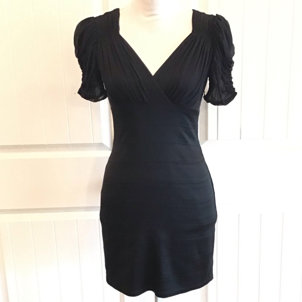 Maggy London Classic Black Cocktail Dress - 4P